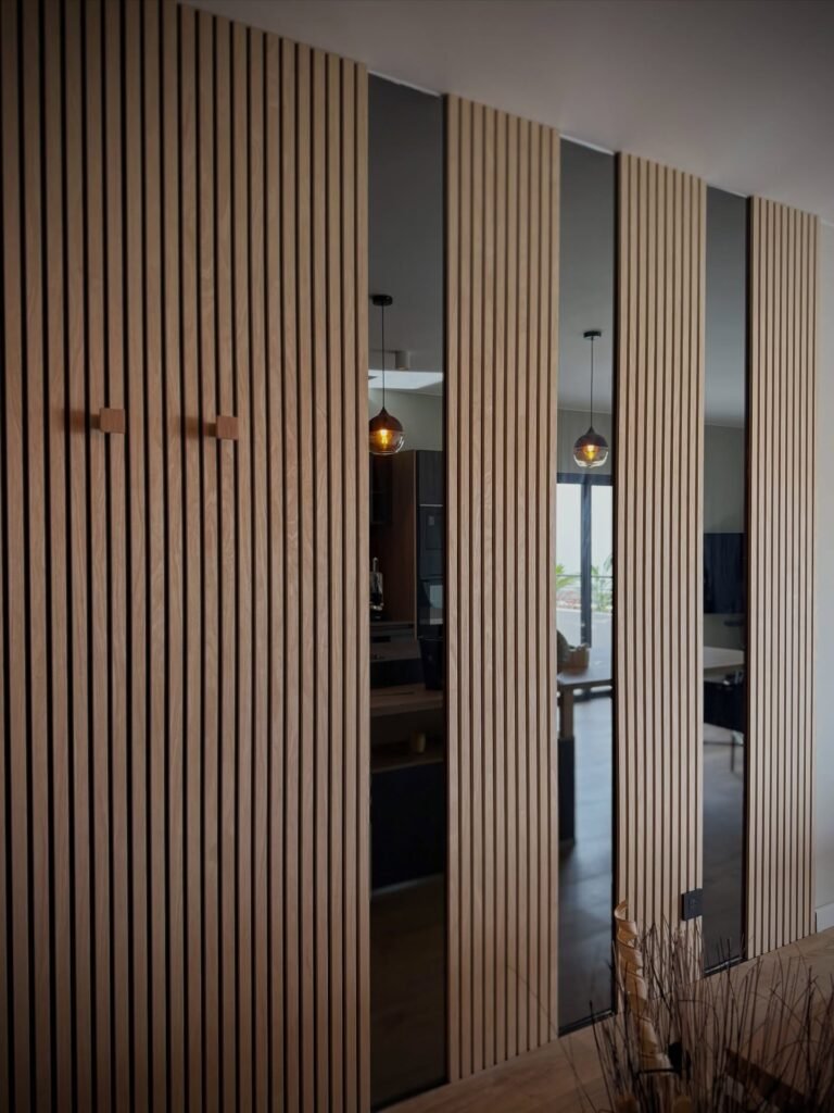 Bois rainuré — Atelier Löwe — photo 2