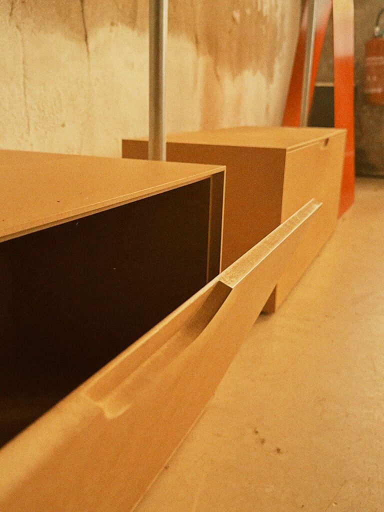Boutique en fabrication — Atelier Löwe