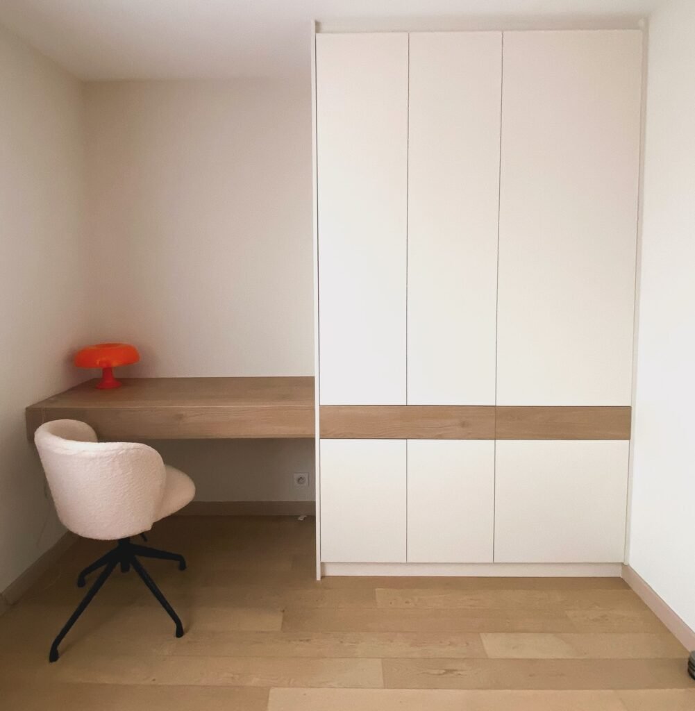 Bureau et touche pop — Atelier Löwe — photo 1