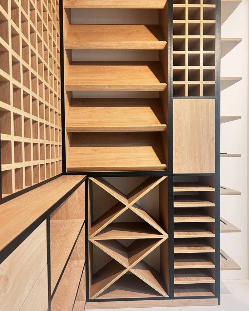 Cave à vins aux chants noirs — Atelier Löwe — photo 1
