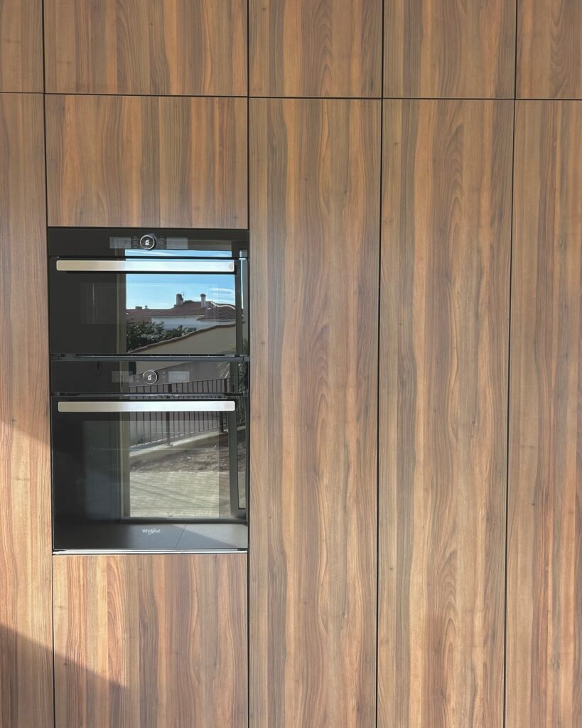 Cuisine noyer et compact — Atelier Löwe — photo 8