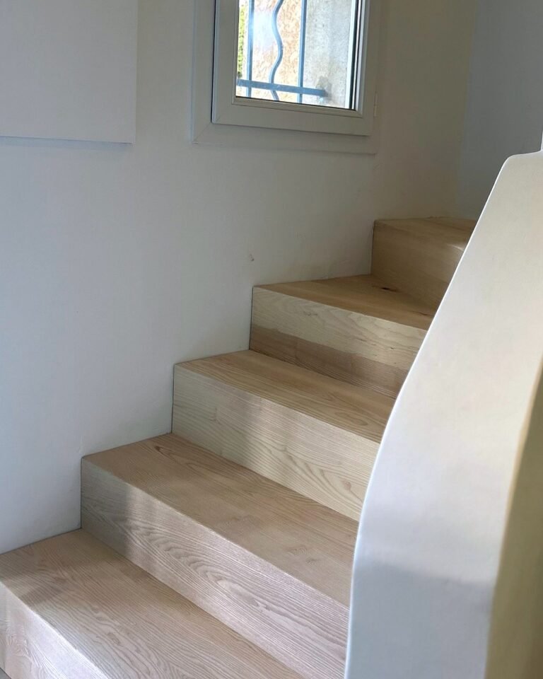 Escalier en frêne massif — Atelier Löwe