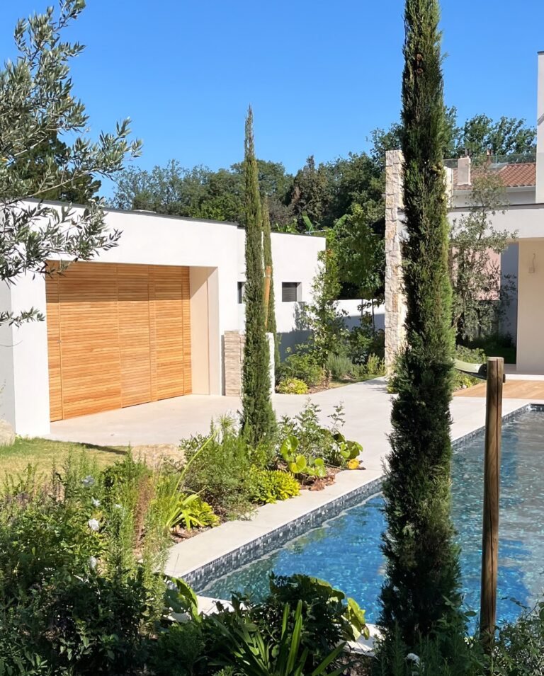 Extérieur en bois exotique — Atelier Löwe