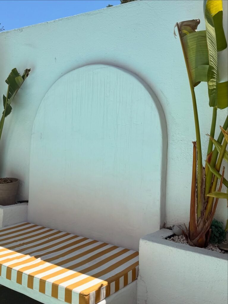 Jardin avec banquettes intégrées — photo 2