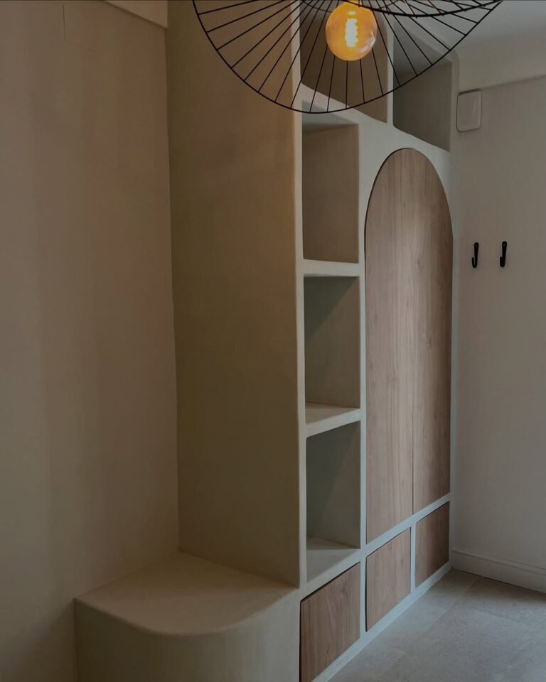 Meuble d’entrée béton et bois — Atelier Löwe