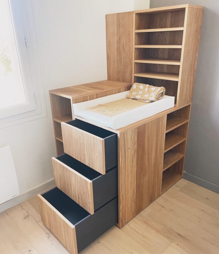 Meuble et table à langer en chêne — Atelier Löwe