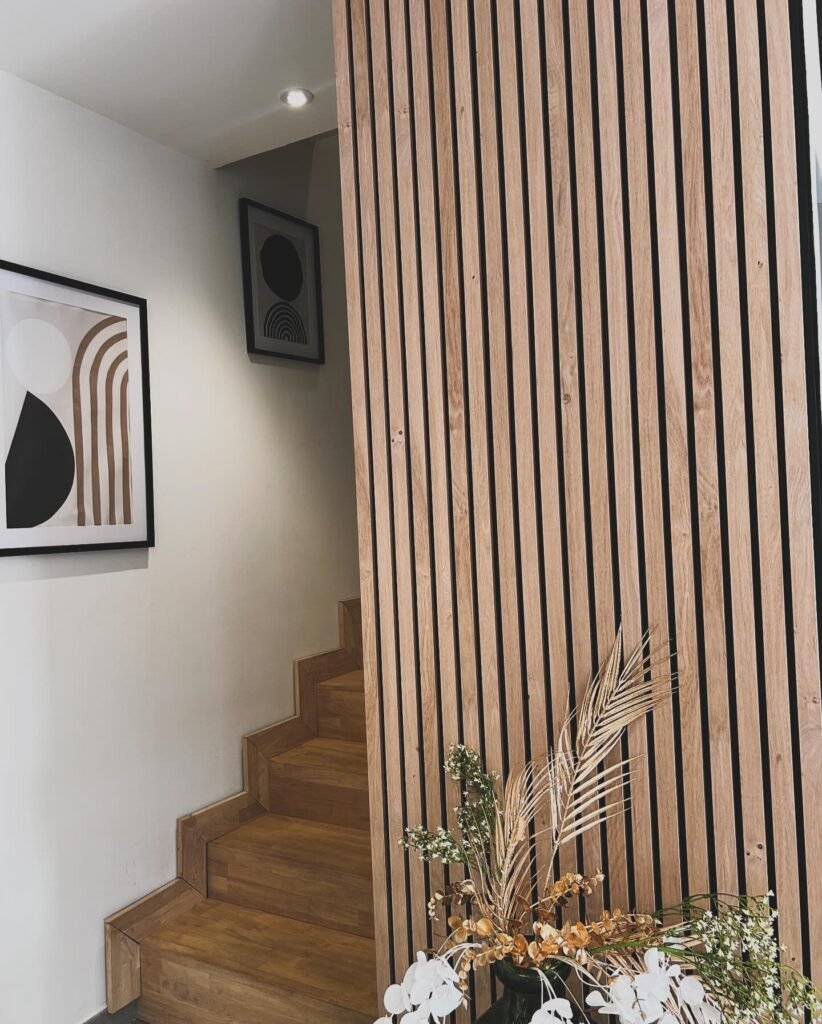 Mur en tasseaux et escalier — Atelier Löwe — photo 3
