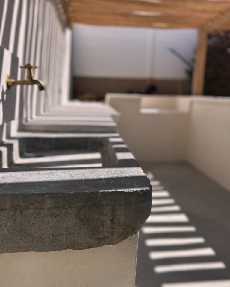 Pergola et cuisine béton ciré — Atelier Löwe