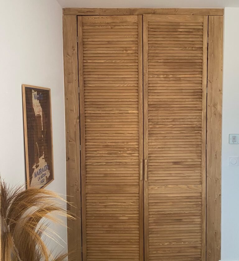 Placard à persiennes — Atelier Löwe