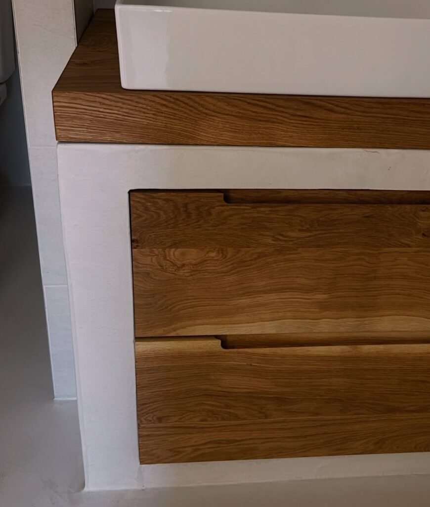 Meuble de salle de bain en béton ciré et chêne massif — photo 3