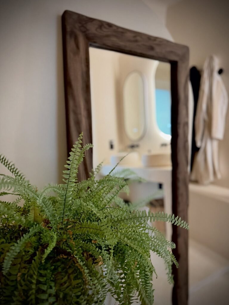 Placards de salle de bain en chêne massif et toile de lin — photo 2