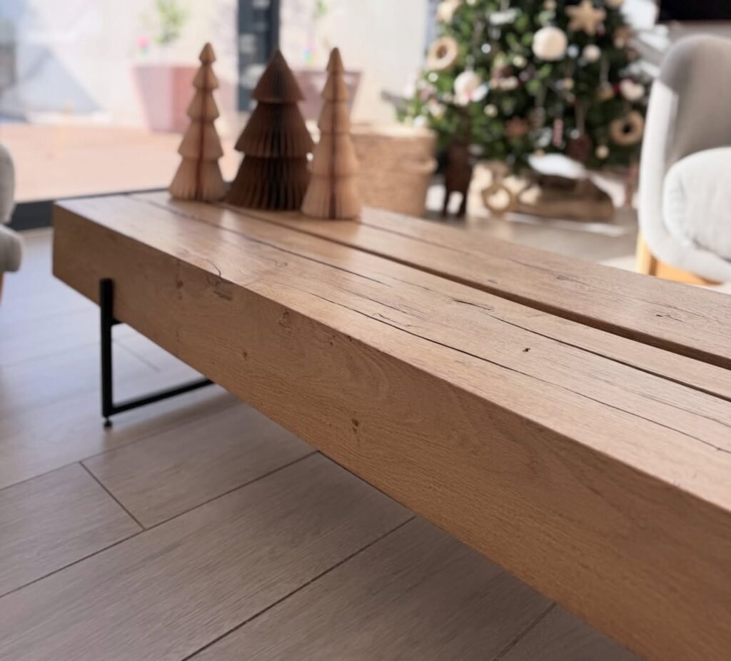 Table basse en poutres de chêne — photo 4