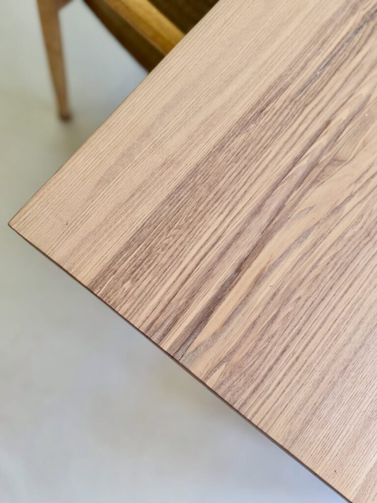Table en frêne massif — photo 3